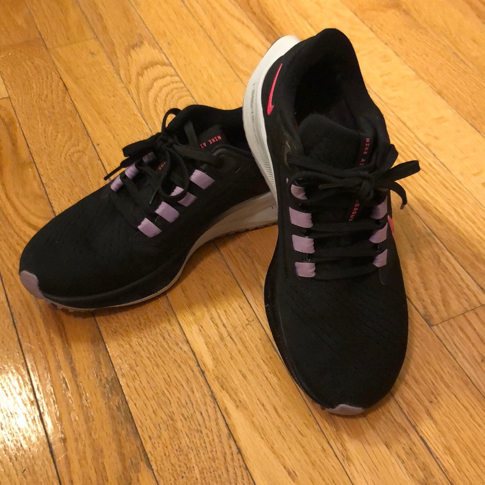 Nike Air Zoom Pegasus 38 Size 7.5